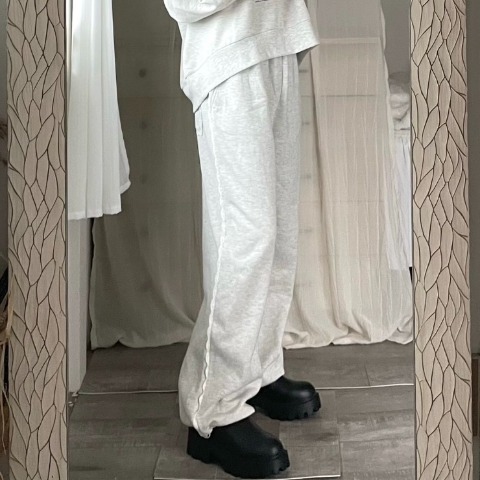 レディース　レース使いスウェットパンツ（ERIKA）