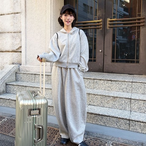 レディース　ラメダンボールボリュームスウェットパンツ（ハニカム）