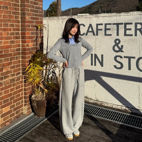 レディース　ラインストーンロゴスウェットパンツ（桃華姉妹）