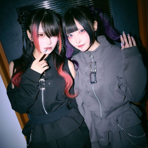 レディース　ベルトデザインスウェットブルゾン（RaRaJaM）