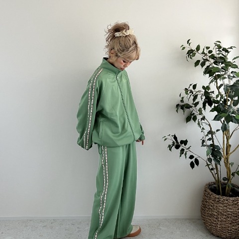 レディース　花柄ラインカラートラックジャケット（ayano）