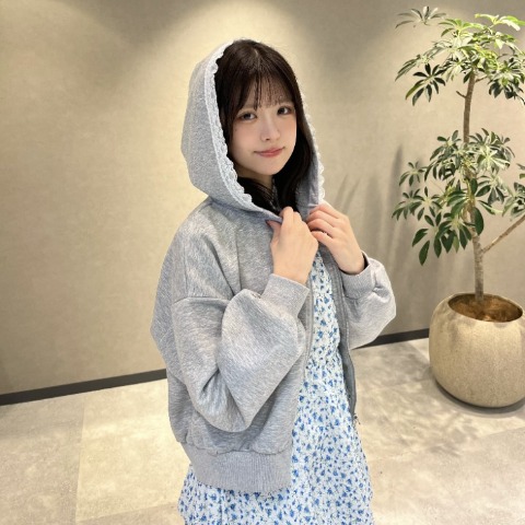 レディース　フードレースダンボールパーカ（桃華姉妹）