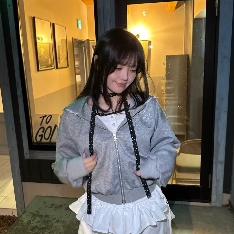 レディース　フードレースダンボールパーカ（桃華姉妹）