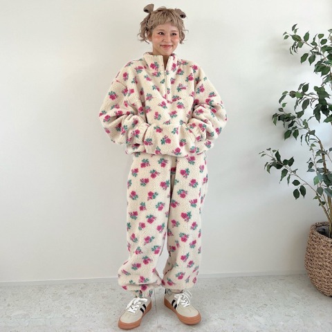 レディース　花柄ボアハーフジップジャケット（ayano）