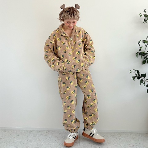 レディース　花柄ボアハーフジップジャケット（ayano）