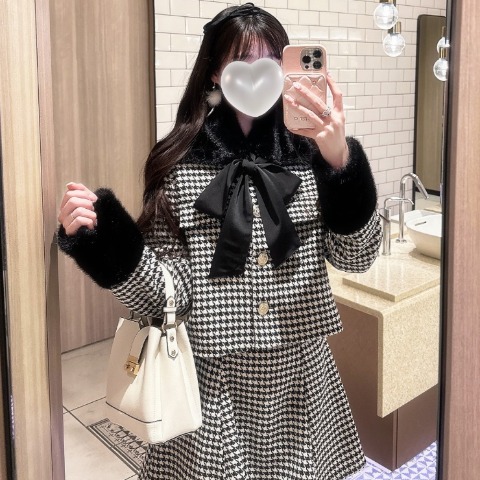 レディース　ティペット付きツイード調ノーカラージャケット（nako）