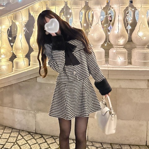 レディース　ティペット付きツイード調ノーカラージャケット（nako）