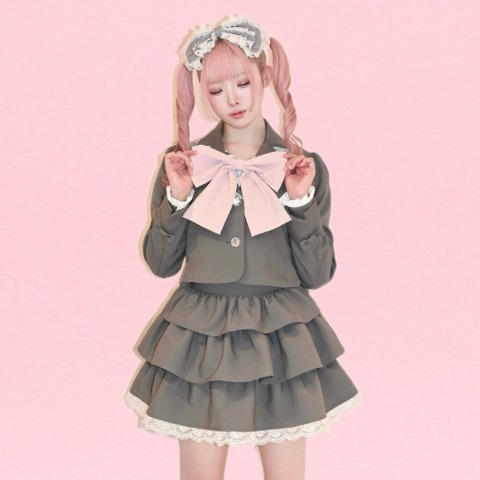 レディース　フリルテーラードジャケット（桃饅頭ちゃん）