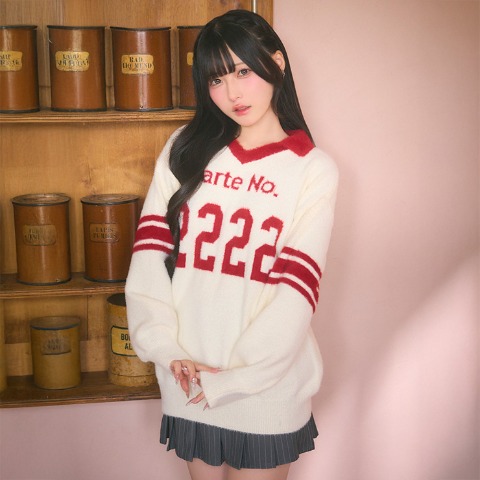 レディース　ナンバリング配色ロゴシャギーニットプルオーバー（きゅるりんてしてみて）