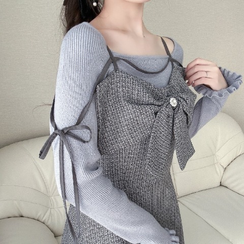 レディース　袖フリルニットプルオーバー（nako）