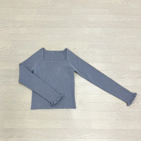 レディース　袖フリルニットプルオーバー（nako）