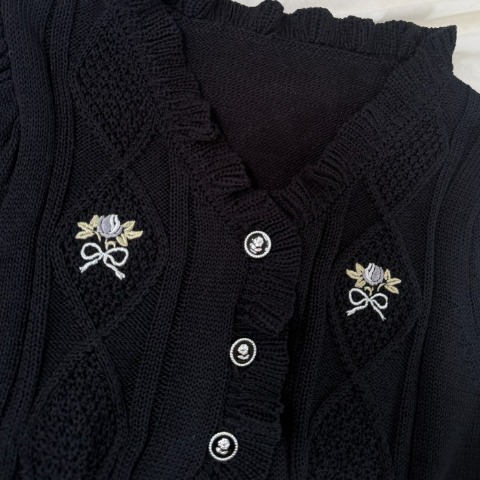 レディース　バラ刺繍ニットカーディガン(愛野えり)