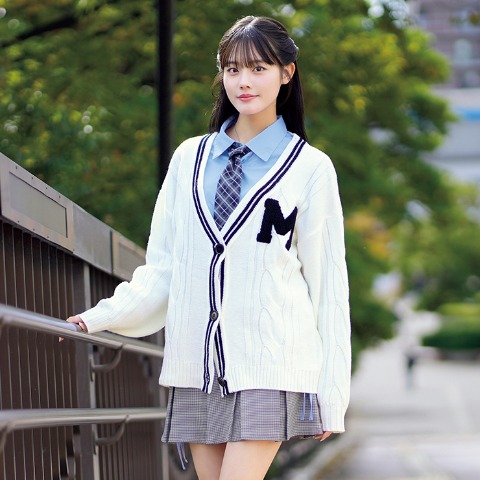 レディース　ロゴ刺繍使いケーブルニットカーディガン（瞬間seju）