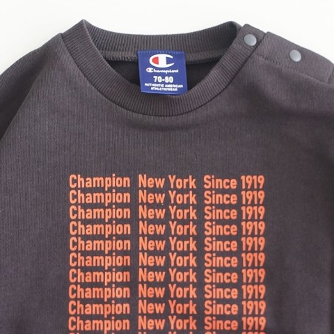 ベビー　ロンパース（70-80cm・チャンピオン）