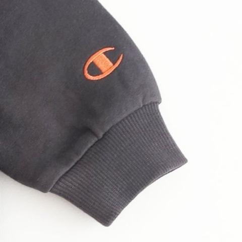 ベビー　ロンパース（70-80cm・チャンピオン）