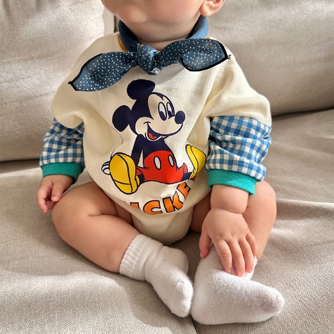 ベビー　ロンパース（70-80cm・はるぴのママ/Disney）