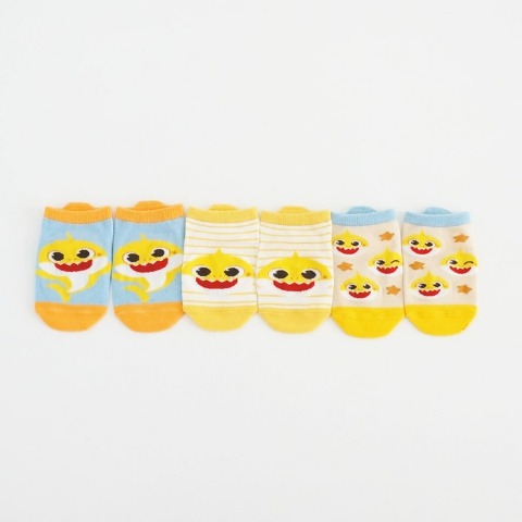 ベビー　ソックス（9-15cm・ベイビーシャーク）