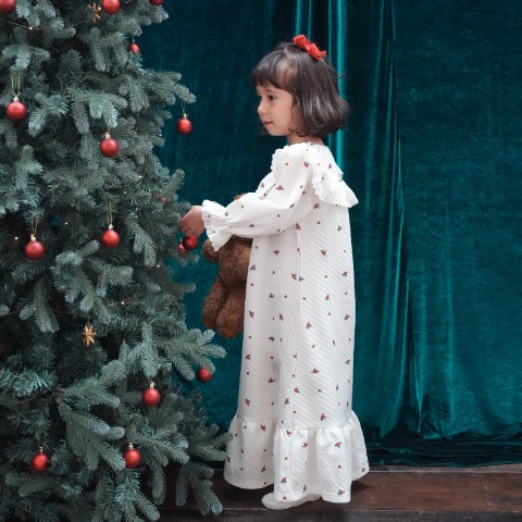 ベビー　パジャマ（90・100cm・softcheese）