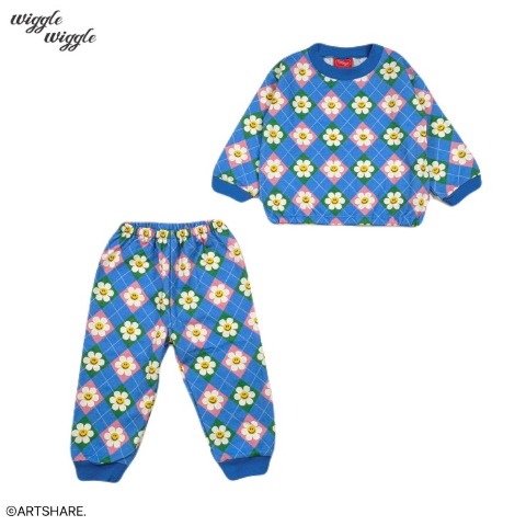 ベビー　パジャマ（90・100cm・wiggle wiggle）