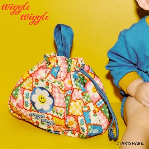 ベビー　ポーチ（wiggle wiggle）