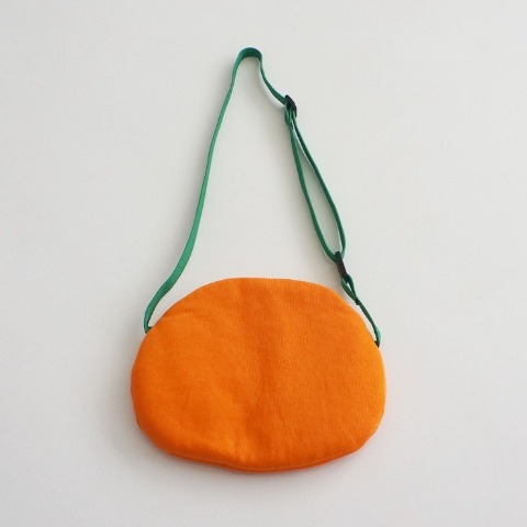 ベビー　ポシェット（ポチャッコ）