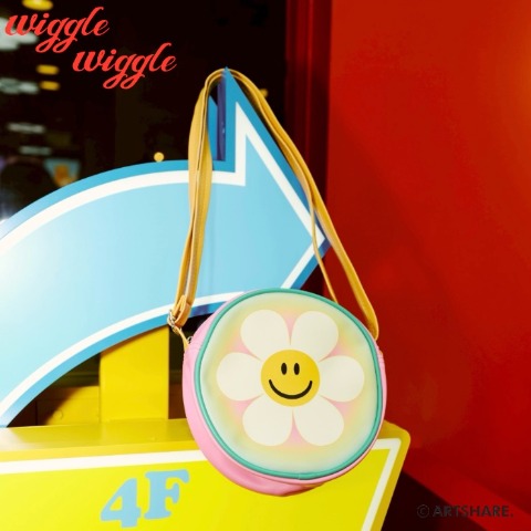 ベビー　ポシェット（wiggle wiggle）