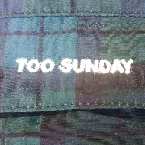 ベビー　プルオーバー（90cm・100cm・TOO SUNDAY）