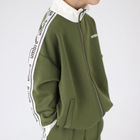ベビー　ジャケット（90・100cm・UMBRO）