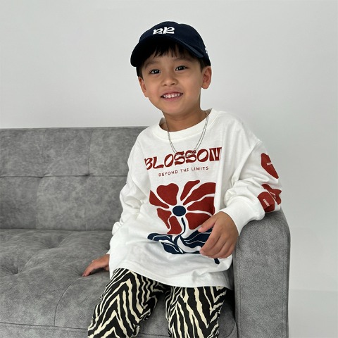 ベビー　長袖Ｔシャツ(80～100cm・RRmoment/RINA)