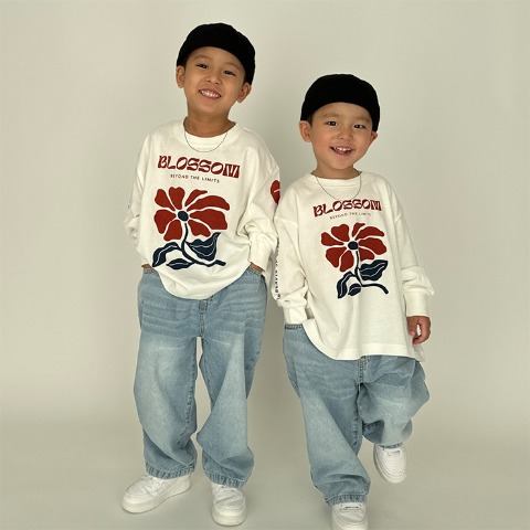 ベビー　長袖Ｔシャツ(80～100cm・RRmoment/RINA)