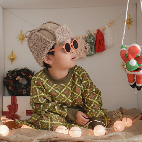 ベビー　トレーナー（80～100cm・moffy stella）