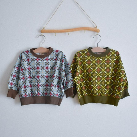 ベビー　トレーナー（80～100cm・moffy stella）