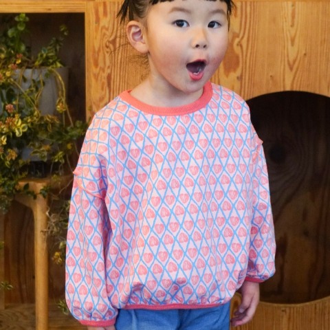 ベビー　総柄メロウトップス（90・100cm・JUO/airi）