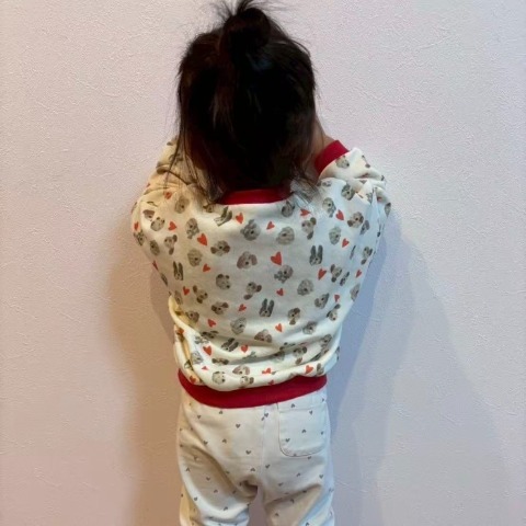 ベビー　長袖トップス（90・100cm・RELA.）