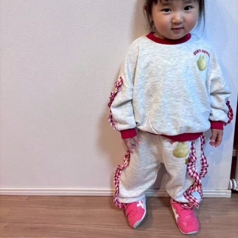 ベビー　長袖トップス（90・100cm・RELA.）