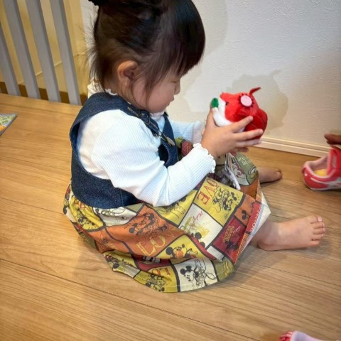 ベビー　ジャンバースカート（90･100cm・RELA.）