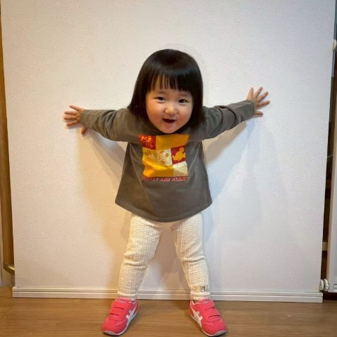 ベビー　長袖トップス（90･100cm・RELA.）