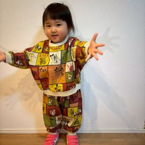 ベビー　長袖トップス（90･100cm・RELA./Disney）
