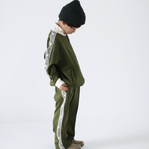 ベビー　パンツ（90・100cm・UMBRO）