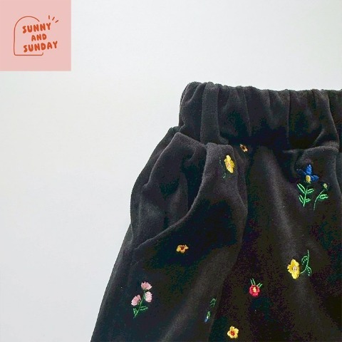 ベビー　ベロア刺しゅうワイドパンツ（80～100cm・suuny and sunday）