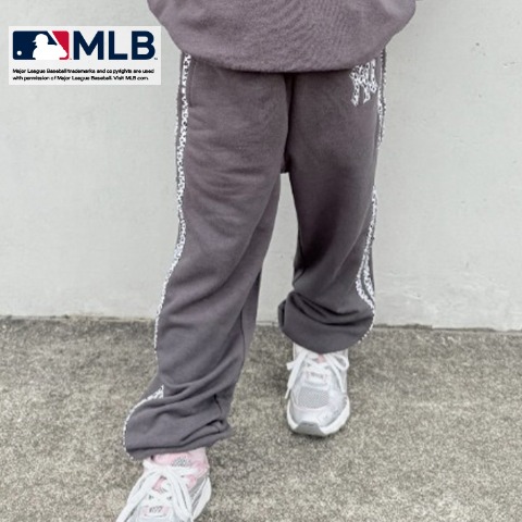 ベビー　パンツ（90・100cm・MLB）