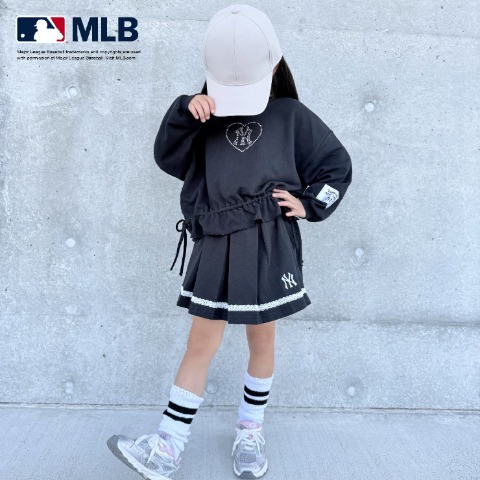 ベビー　スカート（90・100cm・MLB）