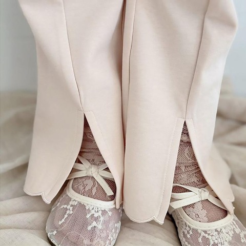 ベビー　ボトムス（90・100cm・リサママ）