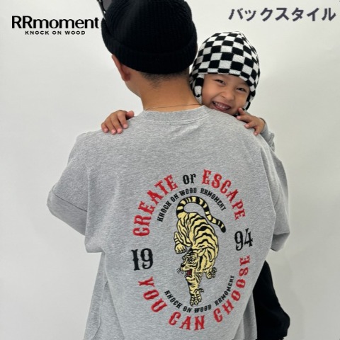 キッズ　トレーナー（RRmoment・140～160cm）
