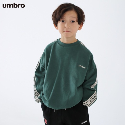 キッズ　トレーナー（140cm～170cm・UMBRO）