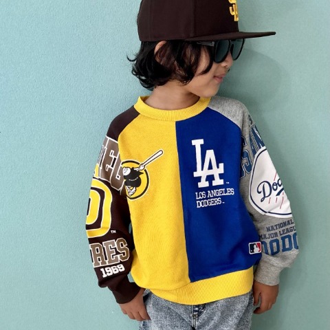 キッズ　トレーナー（140cm・MLB/チマジロ）