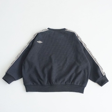 キッズ　トレーナー（140～170cm・UMBRO）