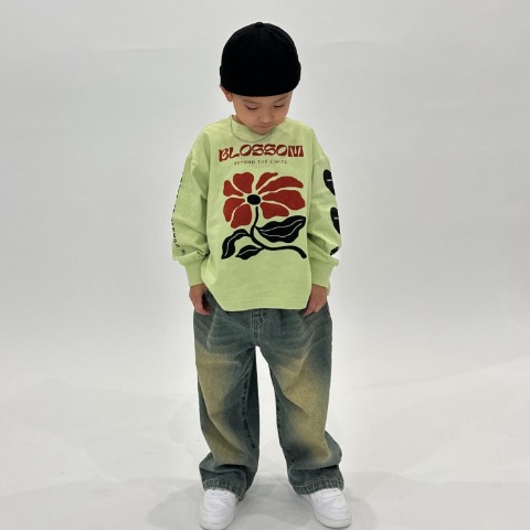 ジュニア　ロングTシャツ(140～160cm・RRmoment/RINA)