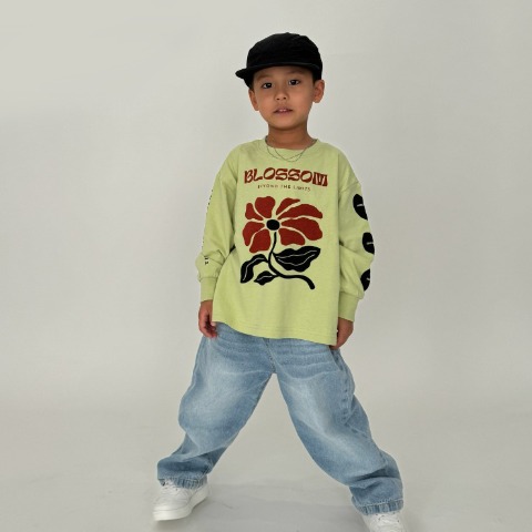 ジュニア　ロングTシャツ(140～160cm・RRmoment/RINA)