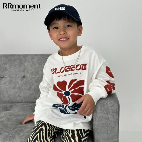 ジュニア　ロングTシャツ(140～160cm・RRmoment/RINA)